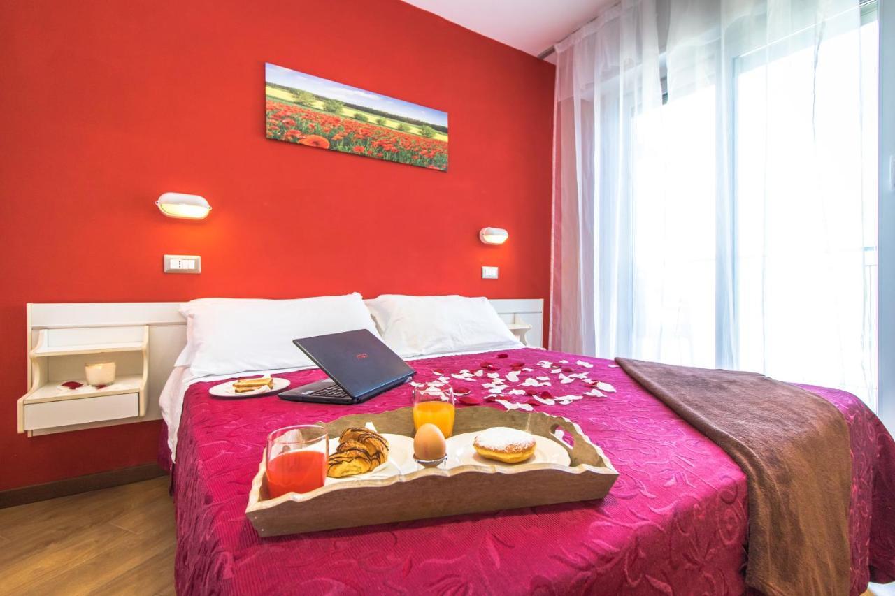 Hotel London Каттоліка Екстер'єр фото